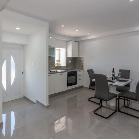 Apartman Iva Krivodol ภายนอก รูปภาพ